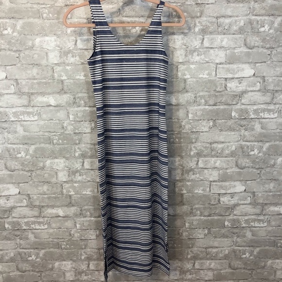 Lysse Mulholland Blue Striped  Dress - Picture 7 of 9